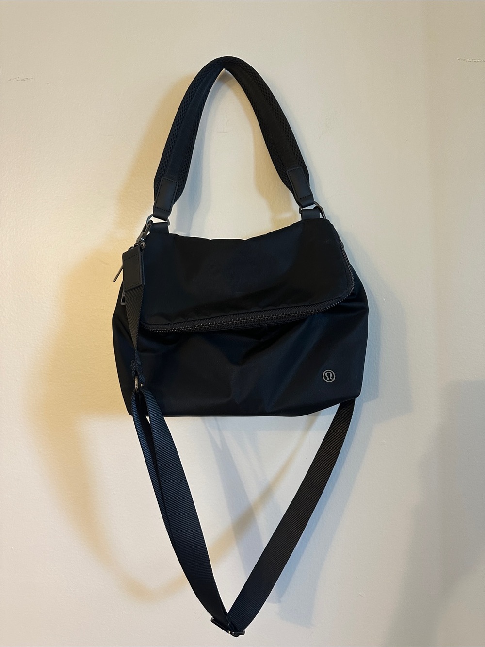 lululemon athletica Black Nylon Shoulder/Crossbody Bag